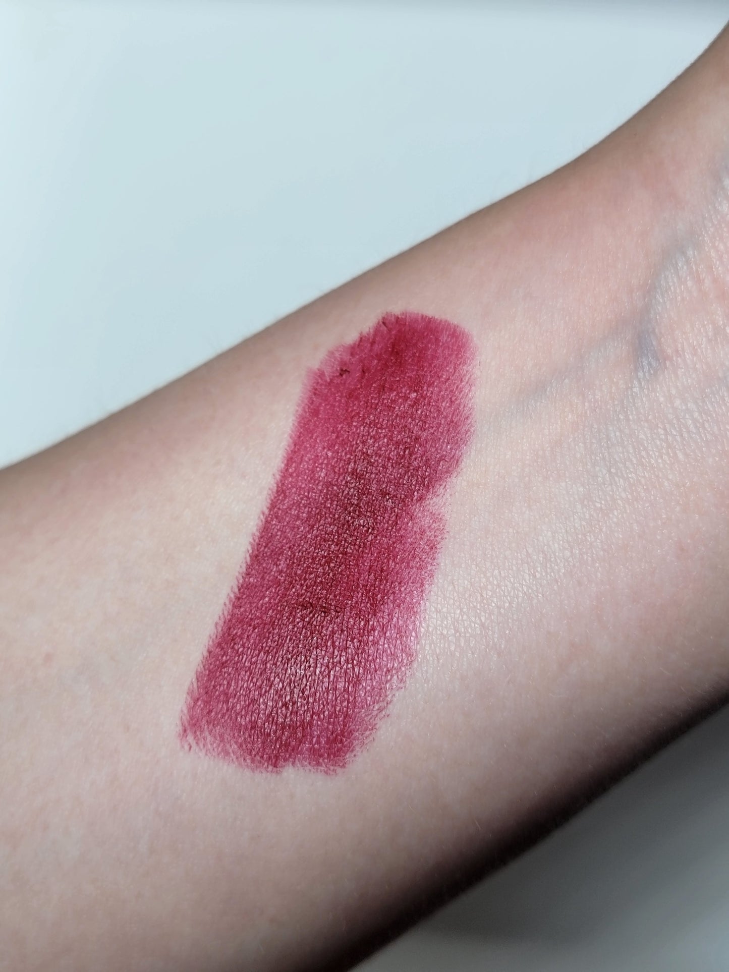 Silky Sensual Matte Lipsticks Shade 8-Sucia